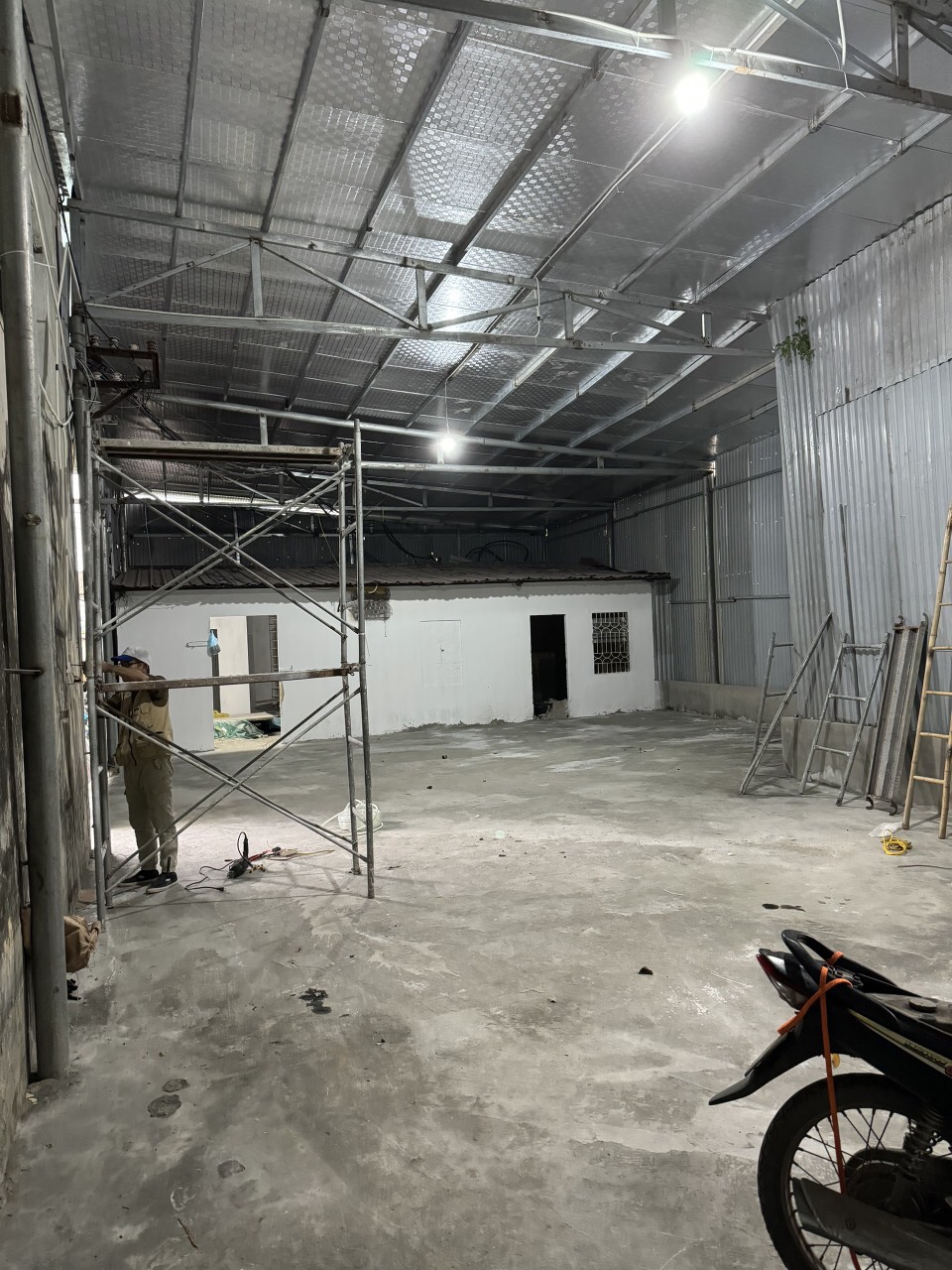 KHO, XƯỞNG  CHO THUÊ TẠI PHÚ DIỄN. BẮC TỪ LIÊM. HN