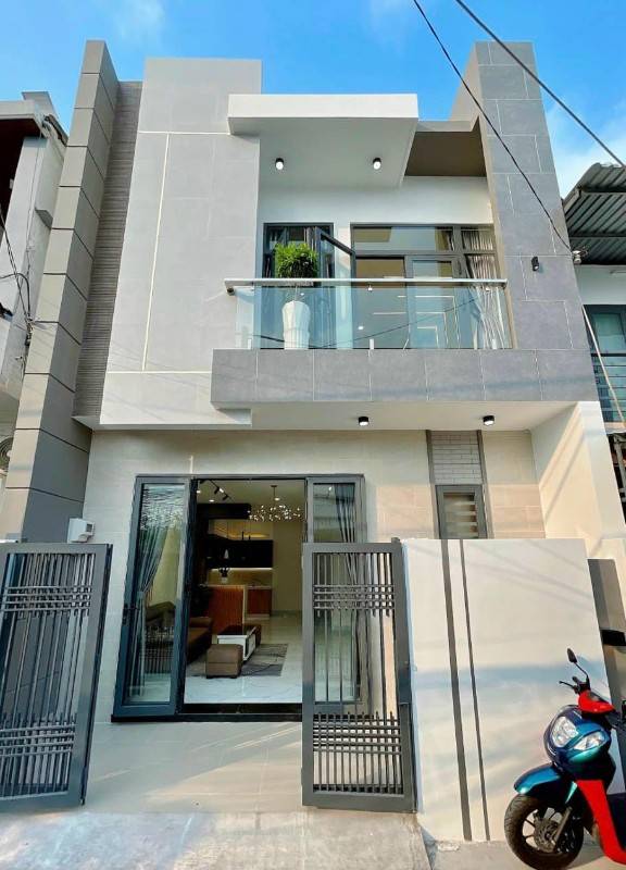 BÁN NHÀ TRỤC CHÍNH HẺM 388 NGUYỄN VĂN CỪ THUẬN TIỆN KINH DOANH