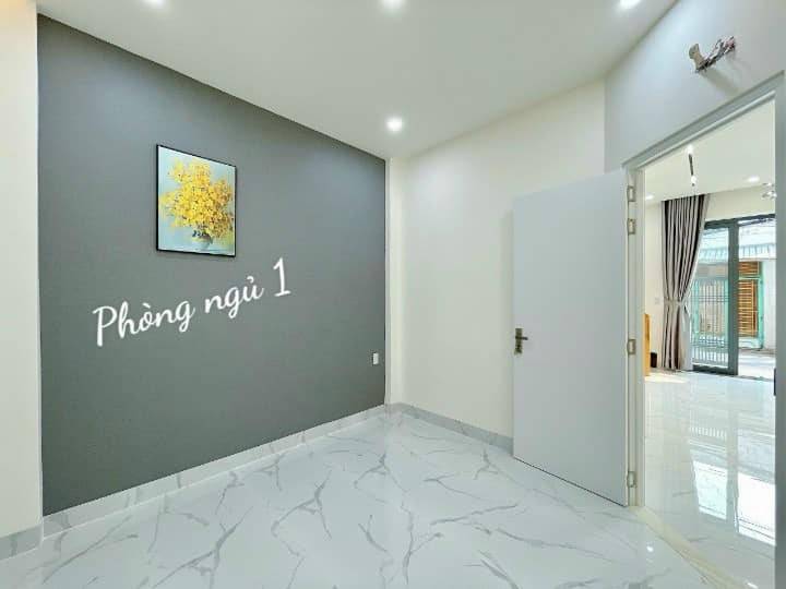 BÁN NHÀ TRỤC CHÍNH HẺM 388 NGUYỄN VĂN CỪ THUẬN TIỆN KINH DOANH