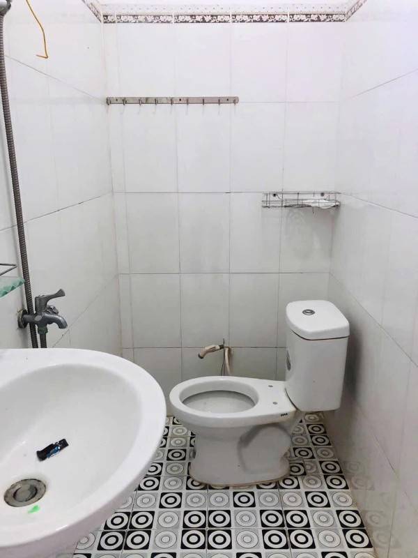 CHO THUÊ NHÀ HẺM 391 ĐƯỜNG 30/4 NHÀ RỘNG LỘ XE HƠI GIÁ MỀM