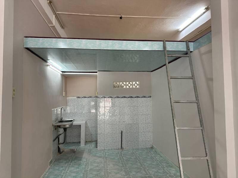 Cho thuê mặt bằng Quận 1, mặt tiền Ký Con, ngang 3x9m, có gác lửng