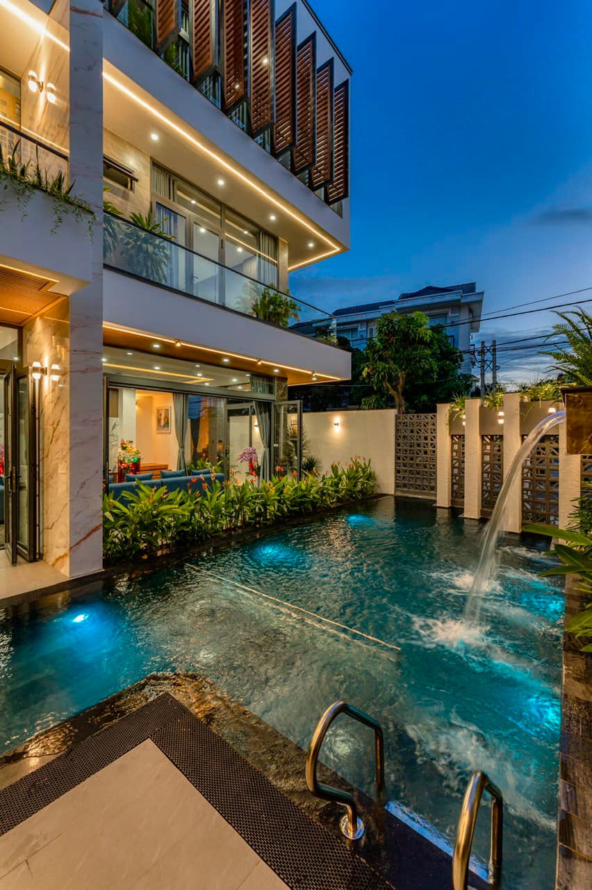 Cho thuê villa du lịch biển cách Bãi Sau 200m