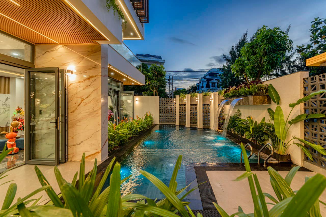 Cho thuê villa du lịch biển cách Bãi Sau 200m