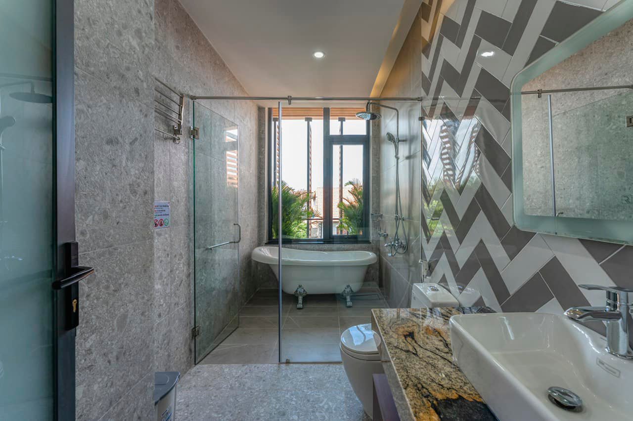 Cho thuê villa du lịch biển cách Bãi Sau 200m