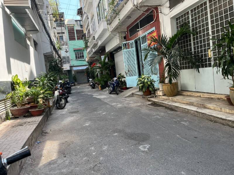 Cho thuê mặt bằng đường Sư Vạn Hạnh, Phường 12, Quận 10, 4,5x6m