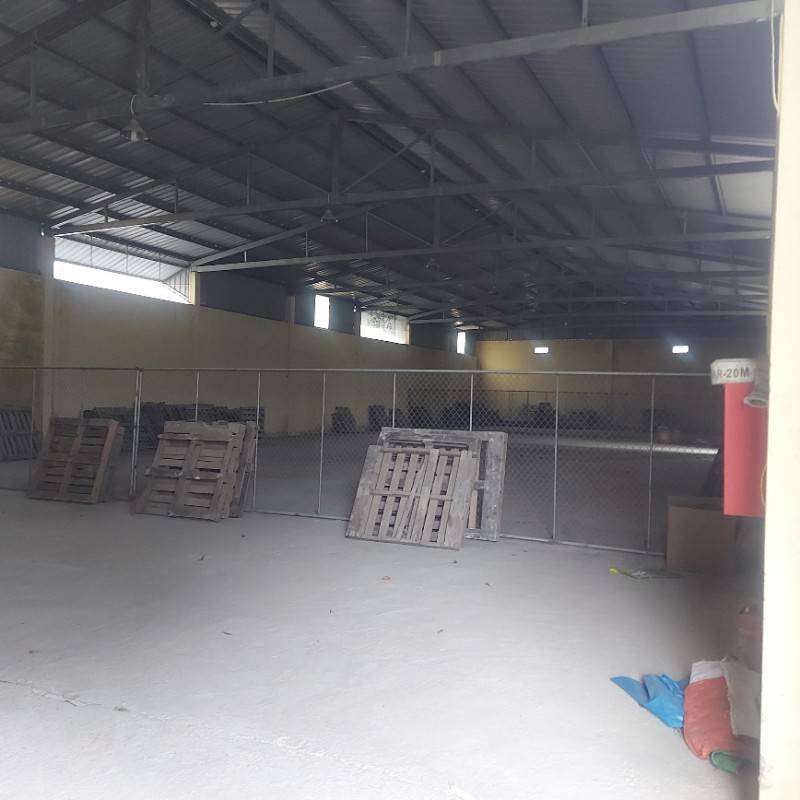 mảnh dt 3000m² có 1700m² nhà xưởng pccc chưa nhiệm thu  giá 9 tỷ