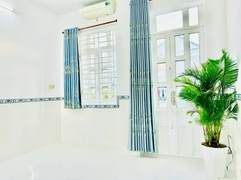 BÁN NHÀ ĐƯỜNG PHẠM THẾ HIỂN KDC THỚI NHỰC CẶP BÊN ĐH Y DƯỢC