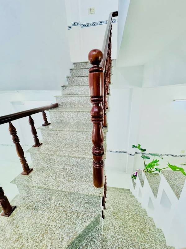BÁN NHÀ ĐƯỜNG PHẠM THẾ HIỂN KDC THỚI NHỰC CẶP BÊN ĐH Y DƯỢC
