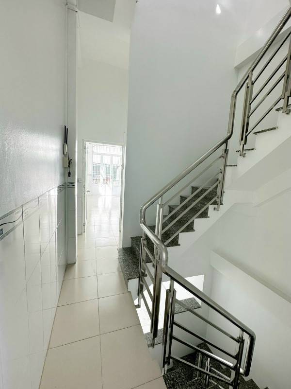 BÁN NHÀ GÓC 2 MĂT TIỀN HẺM 83 QUANG TRUNG