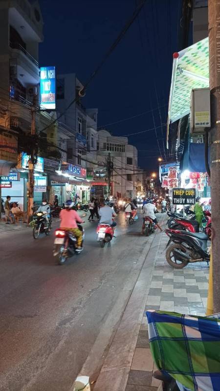 Cần cho thuê nhà mặt tiền Tôn Đức Thắng, Trung tâm TP Phan Thiết