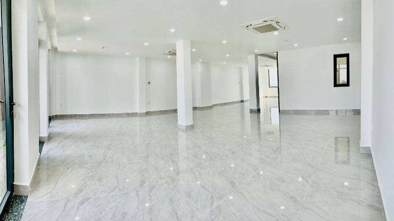 Cho Thuê Tòa Nhà Văn Phòng Cao Cấp Mới Vị Trí Vàng Đắc Địa Sung Túc
