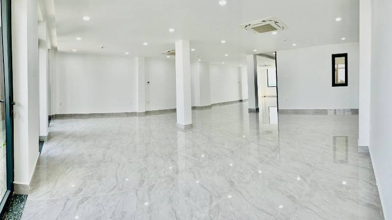 Cho Thuê Tòa Nhà Văn Phòng Cao Cấp Mới Vị Trí Vàng Đắc Địa Sung Túc