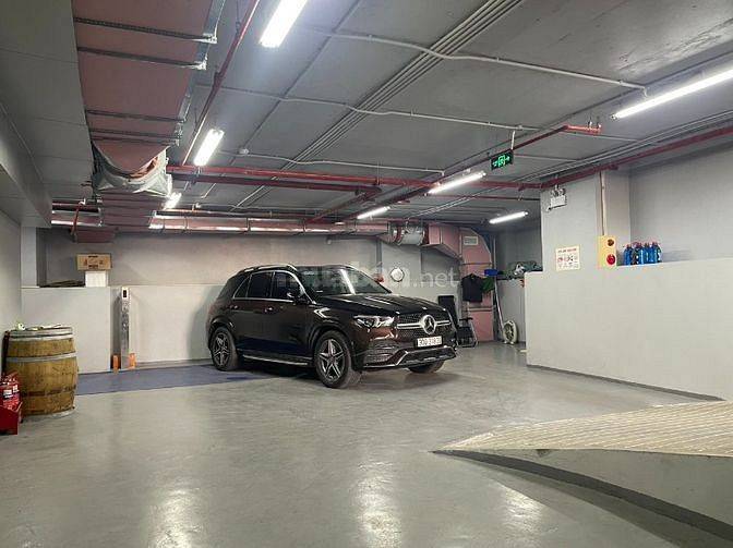 Cho thuê toà building xây mới, sàn 200m2, 6 tầng 2 hầm, hè rộng, MT 10