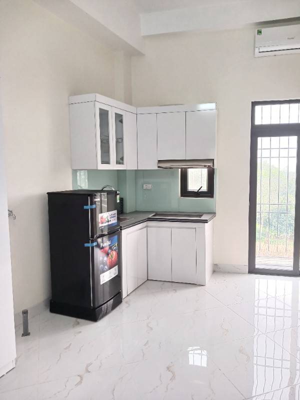 Chính chủ cho thuê căn hộ khép kín,có gác xép,có thang máy. Giá : 4 tr