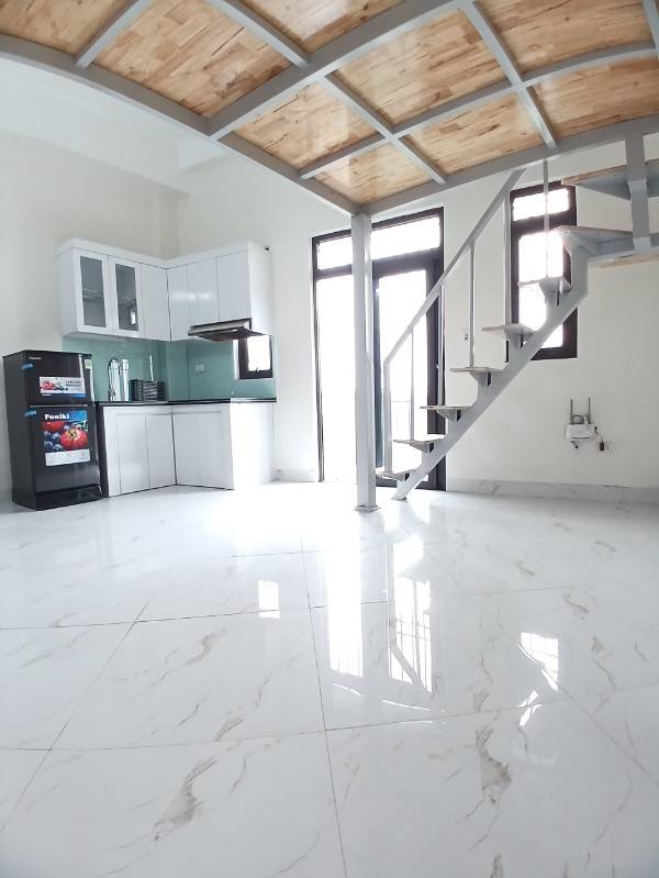 Chính chủ cho thuê căn hộ khép kín,có gác xép,có thang máy. Giá : 4 tr