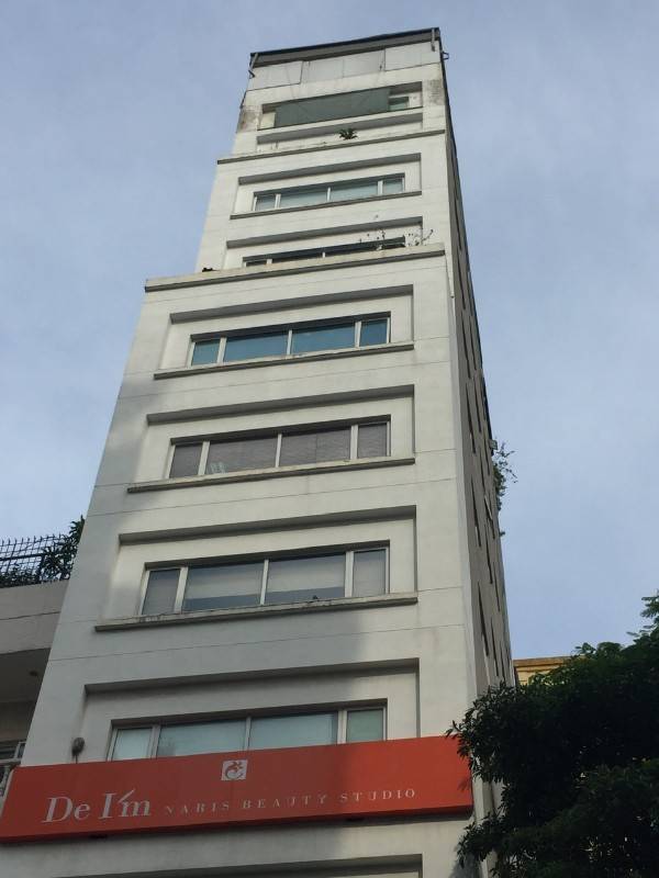 CHO THUÊ MẶT BẰNG KINH DOANH TÒA NHÀ HQ số 193C3 Bà Triệu, 150-180m2