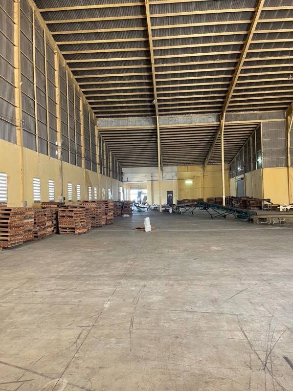 Cần cho thuê hoặc bán kho, nhà xưởng, có nhà văn phòng 3,324m2