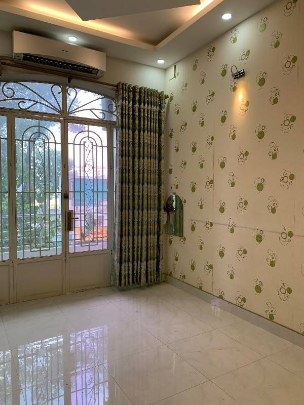 Cho thuê nhà nguyên căn mặt tiền 1 trệt 4 lầu