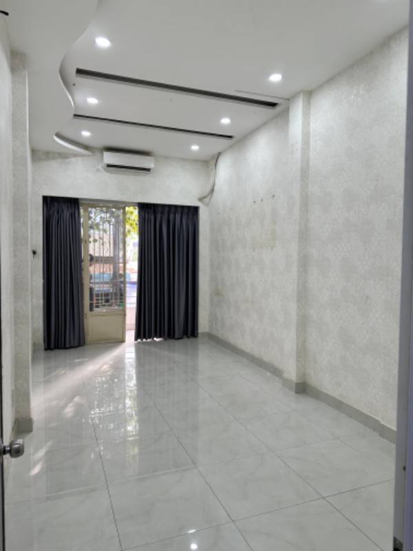 Cho thuê nhà nguyên căn mặt tiền 1 trệt 4 lầu
