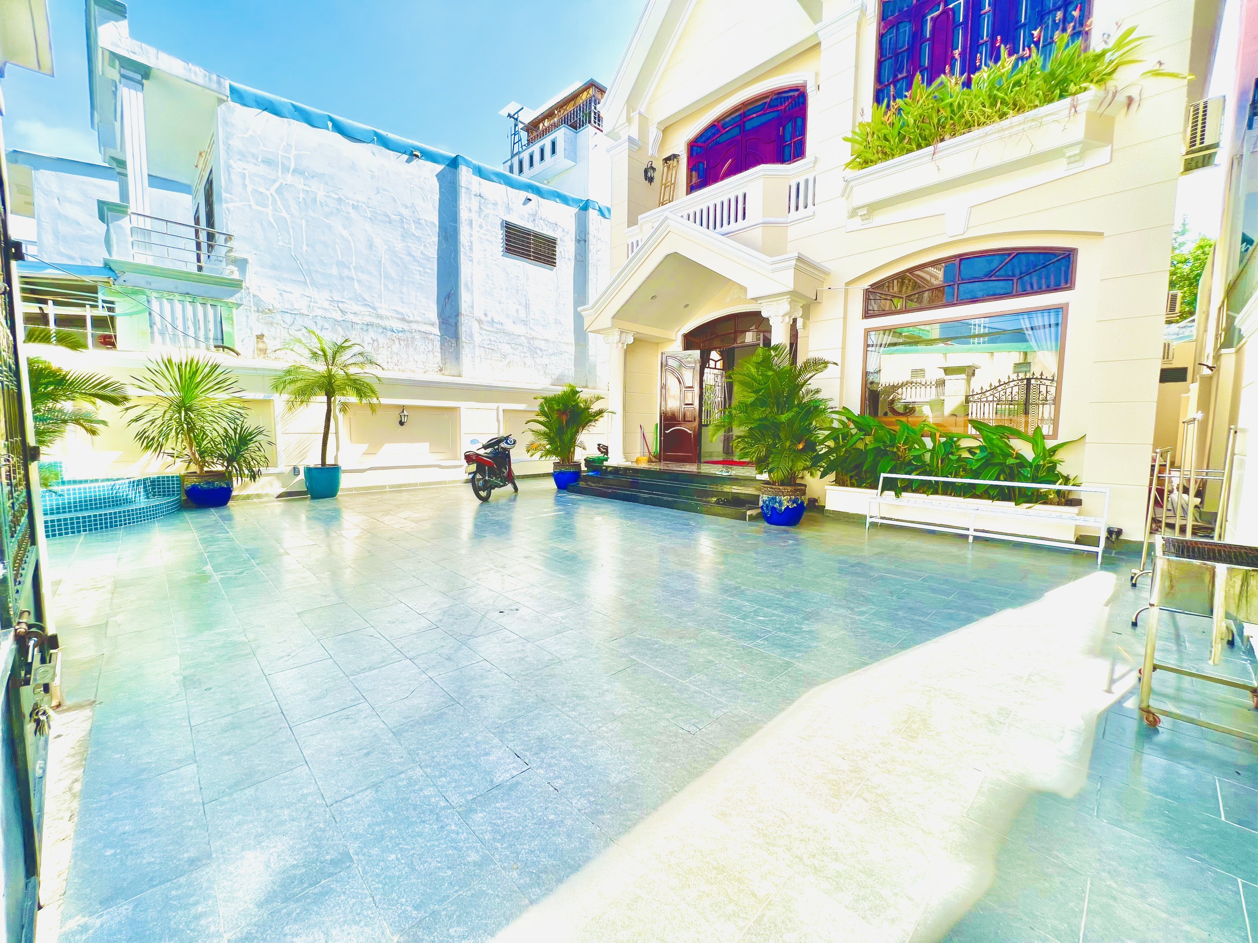 Villa Hồ Bơi Vũng Tàu sân siêu rộng