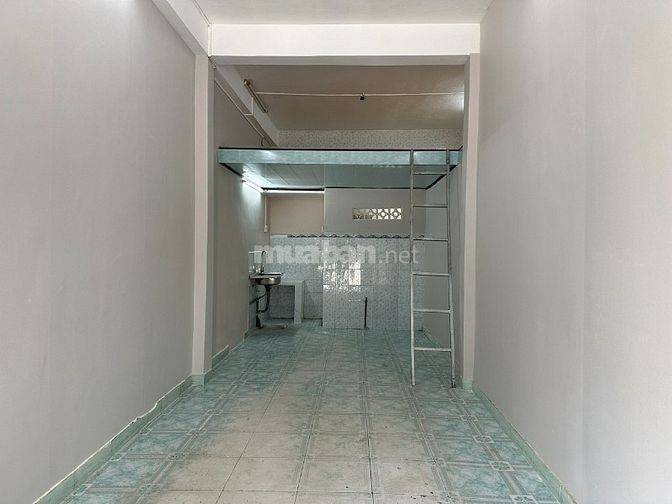 Cho thuê mặt bằng Quận 1, mặt tiền Ký Con, ngang 3x9m trệt có gác lửng