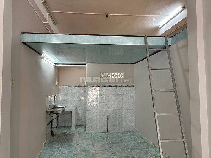 Cho thuê mặt bằng Quận 1, mặt tiền Ký Con, ngang 3x9m trệt có gác lửng