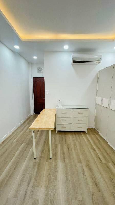 Cho thuê mặt bằng tầng 2 nhà số 21 Nguyễn Văn Tráng, P.Bến Thành