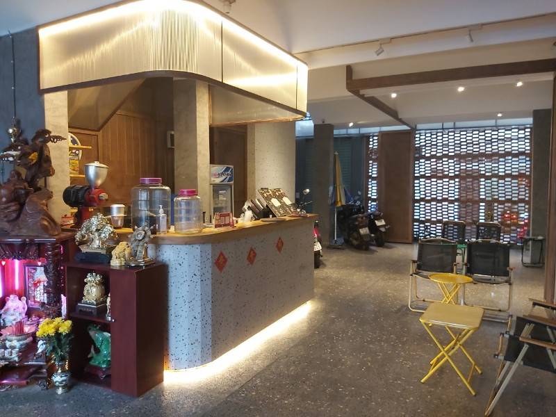 Cho thuê mặt tiền 6.3m khu sân bay phạm văn đồng