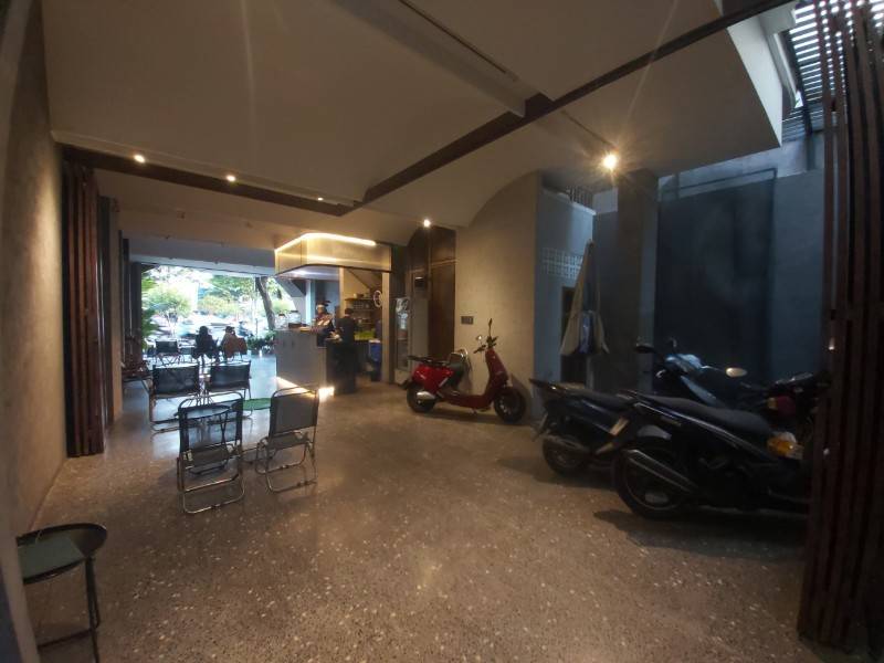 Cho thuê mặt tiền 6.3m khu sân bay phạm văn đồng
