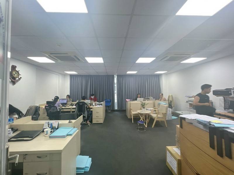 Cho thuê văn phòng MT đường A4, P12, Tân Bình