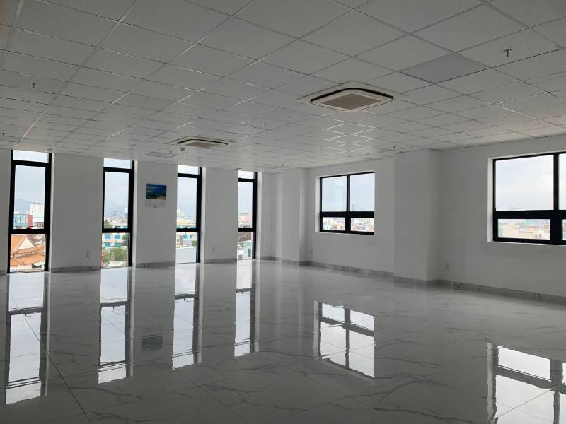 List VP trống diện tích 100-300m2 đầy đủ tiện nghi khu vực Q. Hải Châu
