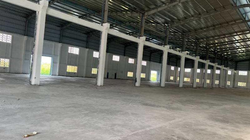 CHO THUÊ KHO XƯỞNG CNN BẾN LỨC,DT: 10.000M2,GIÁ: 2.6 USD/M2, LONG AN