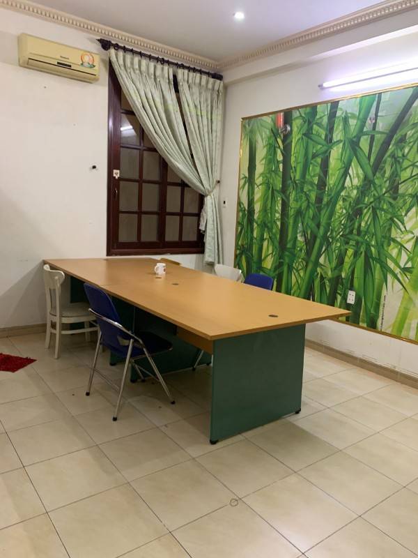 Cho thuê Văn phòng lầu 1 mặt tiền đường Hoa Phượng