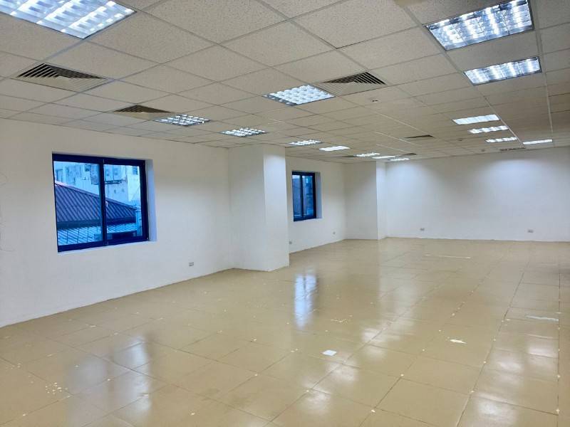 80m2 và 60m2 VP chot thuê tại nhà VP 9 tầng số 18 Thái Hà. Giá 18t/th