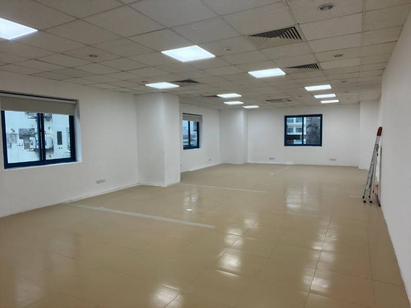 80m2 và 60m2 VP chot thuê tại nhà VP 9 tầng số 18 Thái Hà. Giá 18t/th