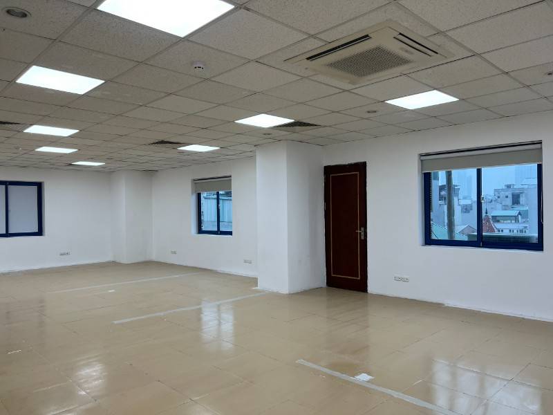 80m2 và 60m2 VP chot thuê tại nhà VP 9 tầng số 18 Thái Hà. Giá 18t/th