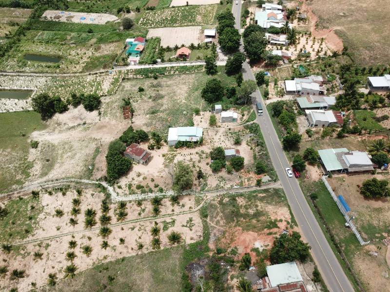 Bán đất Sổ Đỏ Mặt Tiền DT 715 Bình Thuận, khu vực sân bay Phan Thiết