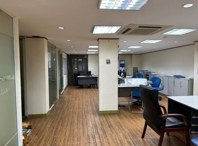 Chính chủ cho thuê văn phòng làm việc, DT 90 m2