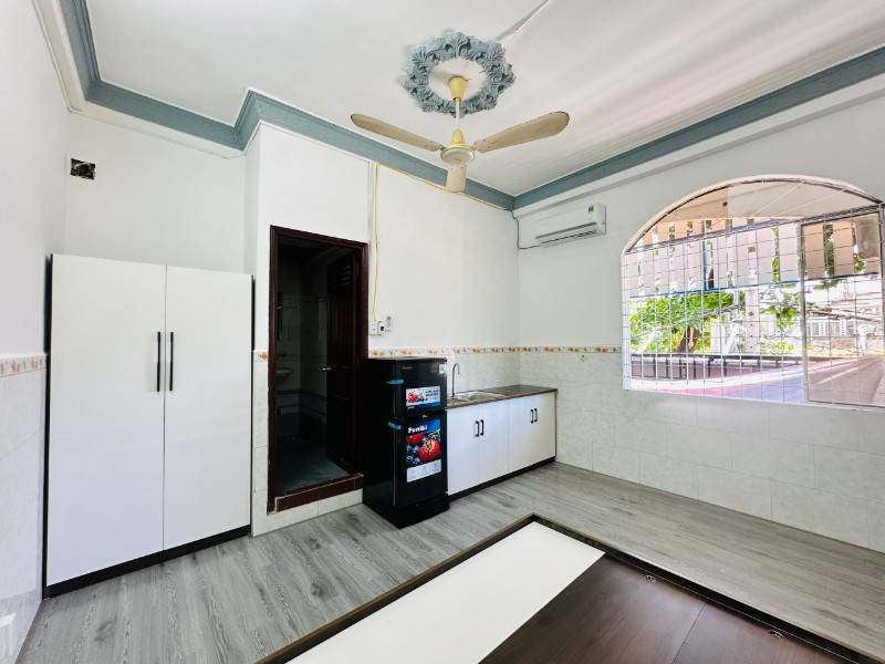 Chothuê căn hộ dịch vụ full nội thất mới đẹp,Nguyễn Hồng Đào
