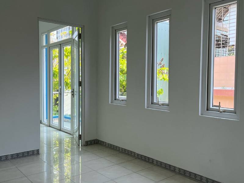 Nhà cho thuê 3 tầng nguyên căn 2 mặt tiền