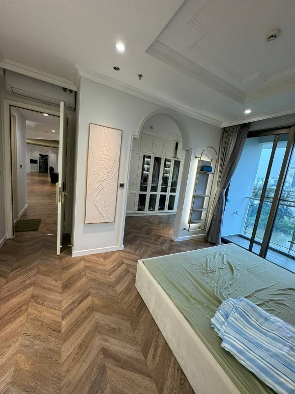 Chính chủ bán căn hộ 250m2 view trực diện sông tại M8 Phú Mỹ Hưng
