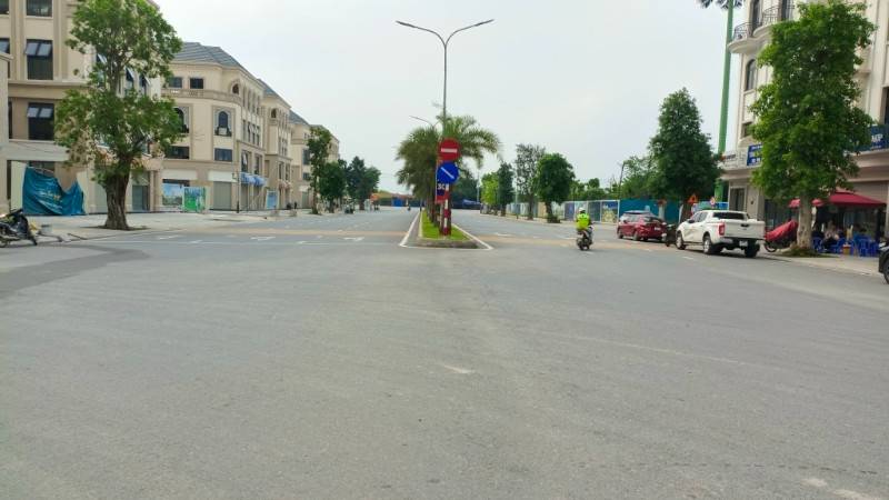 CHo Thuê Nhà Mặt Đường Biển Xanh- DT 90m, MT6m- 2 Tầng, Gia 15tr