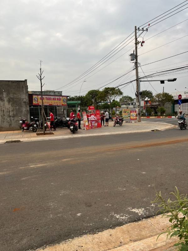 Cho thuê mặt bằng dài hạn góc ngã tư QL56 và đường B mới Kim Long